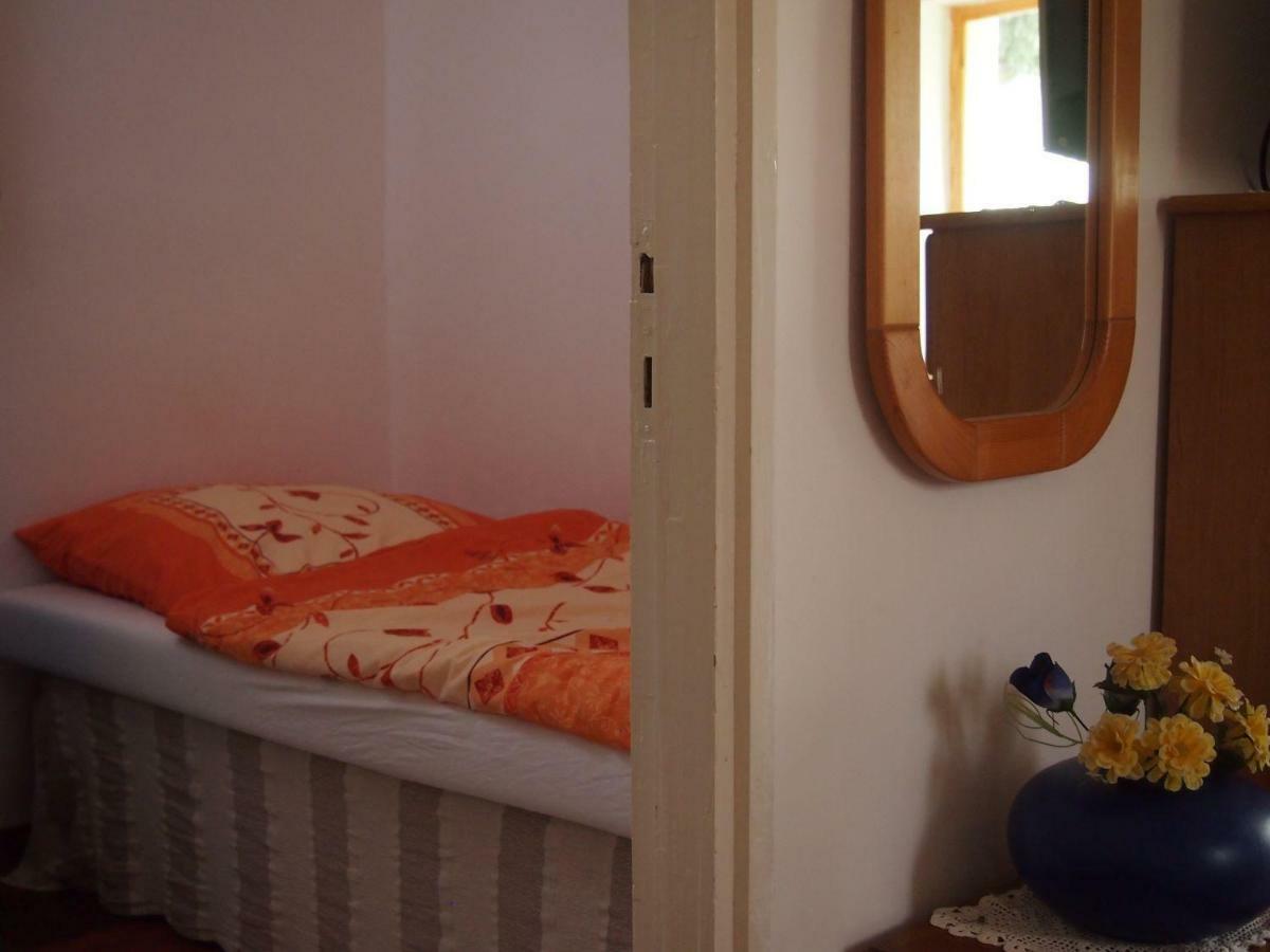 Deel Apartman Mestecǎneşti Exterior foto