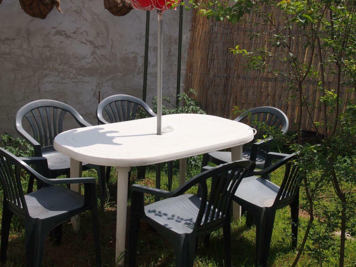 Deel Apartman Mestecǎneşti Exterior foto