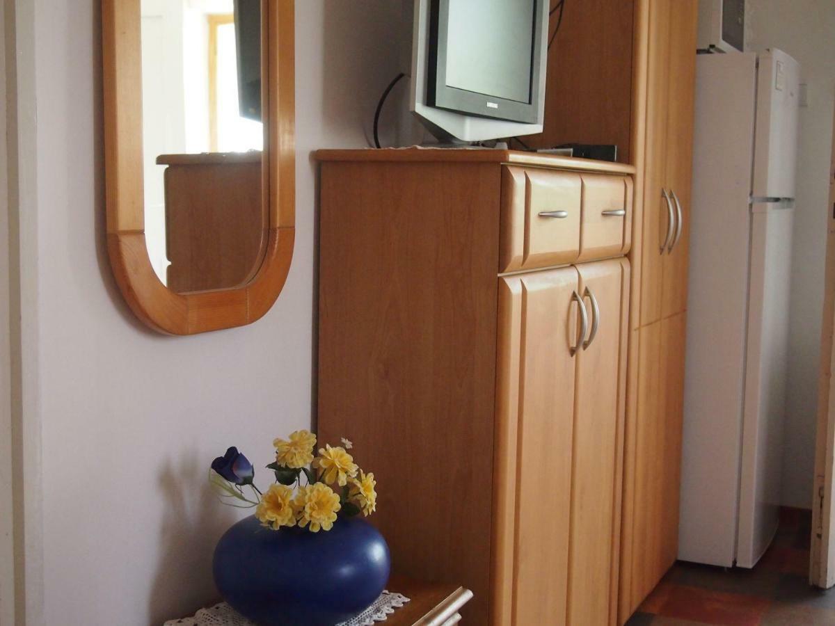 Deel Apartman Mestecǎneşti Exterior foto